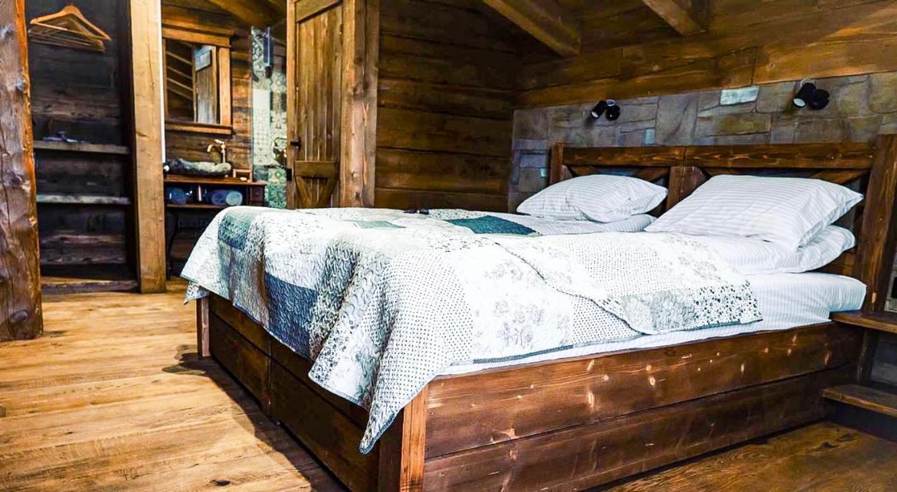 Chalet Laitner Yasinya Buitenkant foto